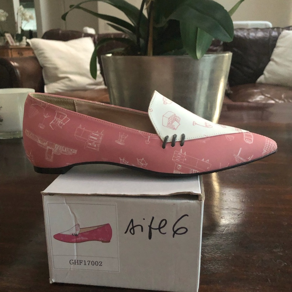 Pointed Pink & White Women's Loafer Flats Grape Vine
